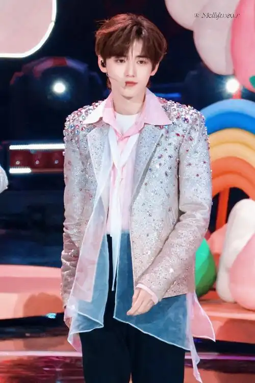 时代少年团-宋亚轩5:23pm-宋亚轩#宋亚轩舞台上好憔悴##今日星拍放送