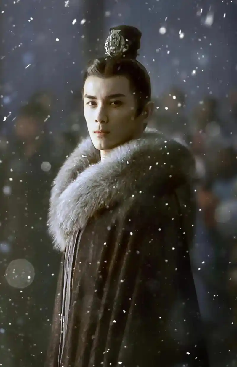 吴磊 7月看凌不疑!#帅哥#古装 - 抖音