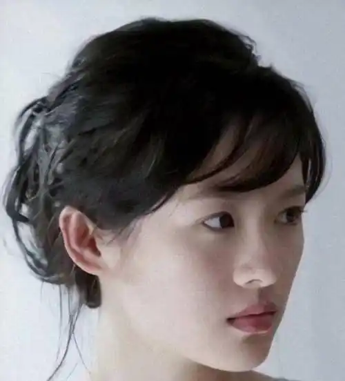 章子怡称得上电影脸,她的骨相真有那么完美吗?