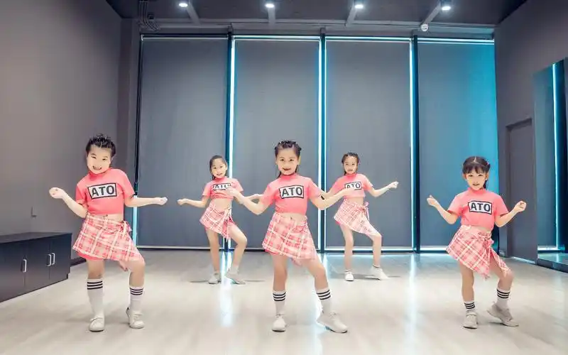 跳动全城舞蹈超可爱少儿爵士舞蹈metoo