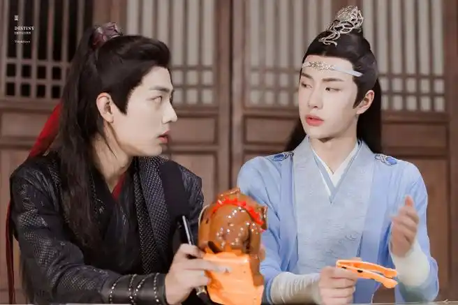 肖战王一博早期吃火锅视频