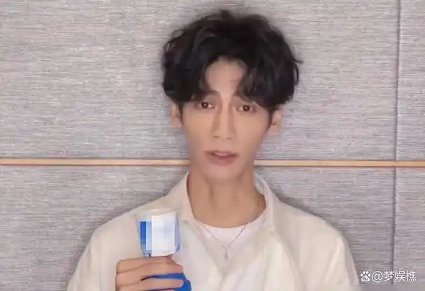 娱乐圈病态审美有的瘦成纸片人有的为戏减重30斤