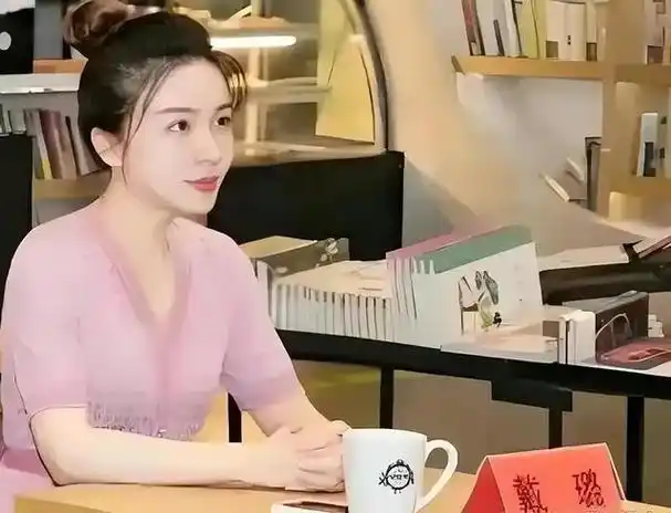 戴璐老公华中科大硕士毕业,直接考取选调生,转正就是副科级