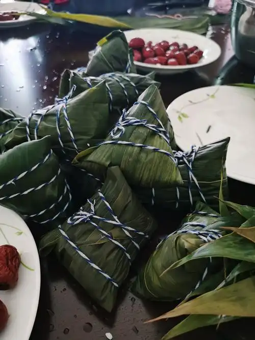 浓情粽香,为你而来〕寿光农商行五里墩支行端午包粽子比赛圆满结束