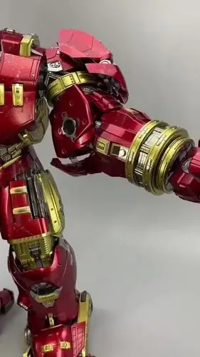 钢铁侠反浩克装甲拆卸,这胳膊比腿还粗