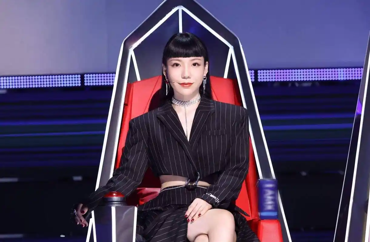 原创30岁的吴莫愁走到今天该怪谁呢成于中国好声音败于自己