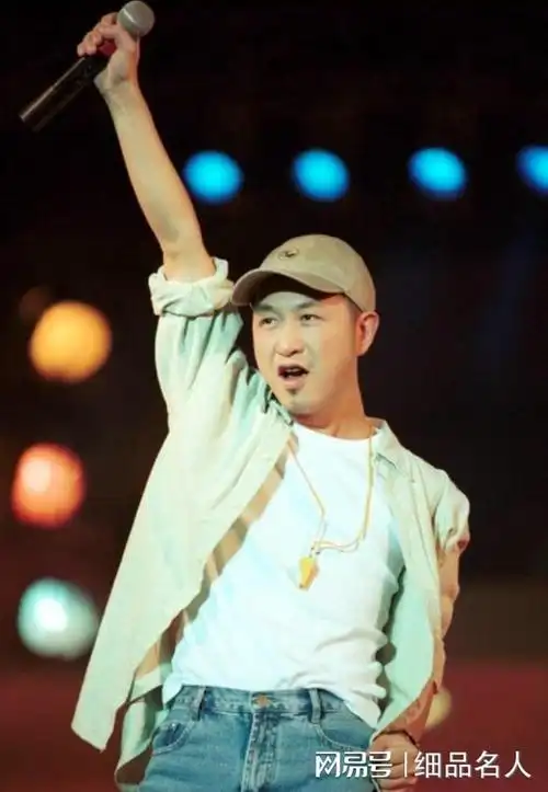 著名歌手高峰:她已经去世20年了 她父母现在的生活状况如何?