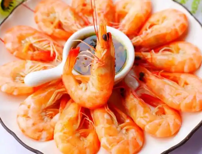 做水煮虾,应该凉水还是热水下锅?教你最正宗做法,鲜到掉眉毛