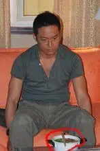 《一路夫妻》饰演邱英杰