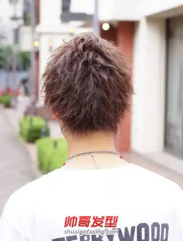 日式男生齐刘海发型图片小鲜肉帅哥时尚发型