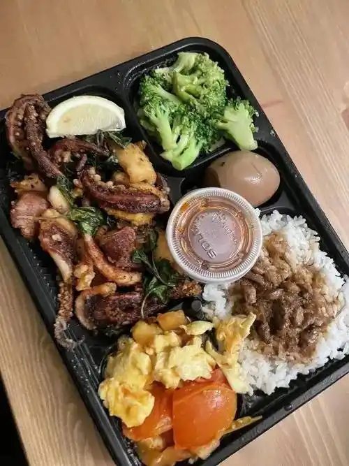 大厂附近有这样的工作餐,别说回office上班了,加班都行!