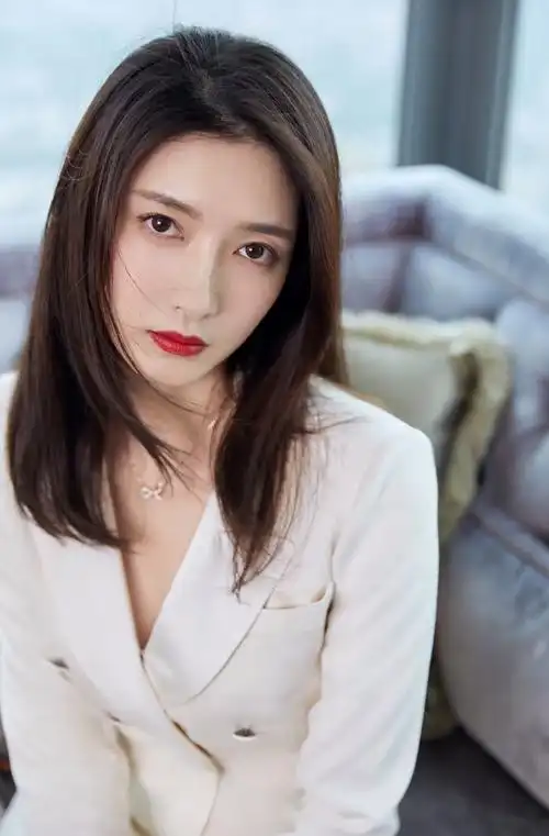 江疏影个人资料图片简介(江疏影:曾有社交恐惧症) | we生活