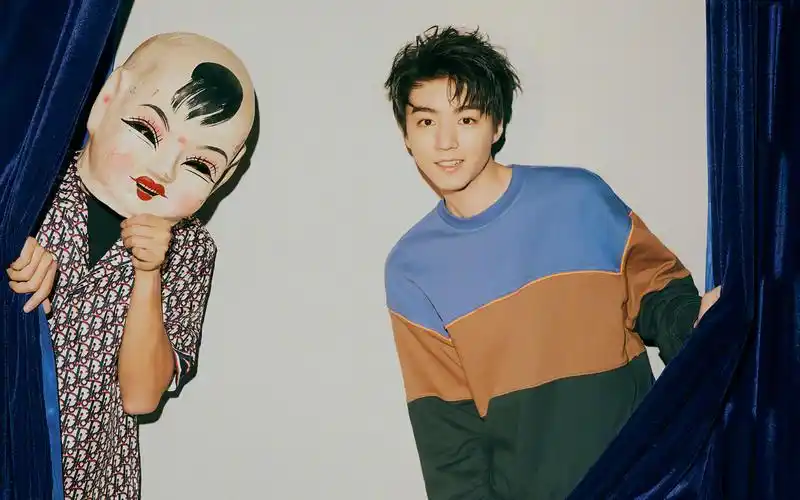 复古帅气王俊凯壁纸_帅气迷人的王俊凯