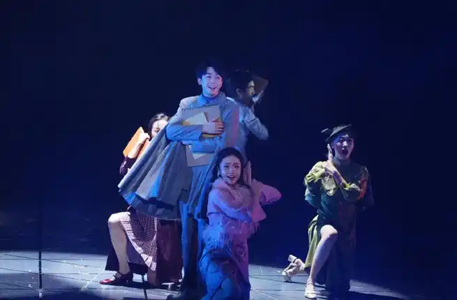 人间失格音乐剧