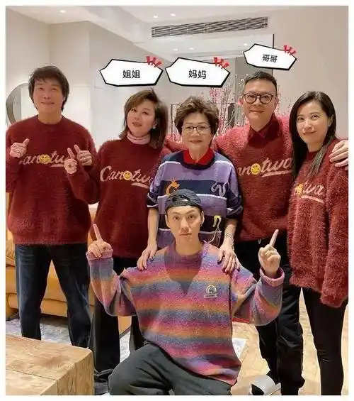 陈伟霆家宴,颜值爆表!兄弟俩颜值不输,妈妈惊艳全场._家庭_家族_家人