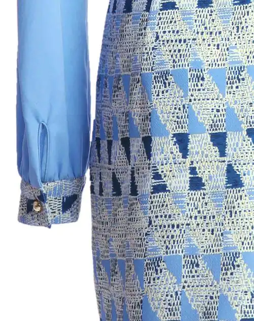 淡蓝色印花碎花女装长袖连衣裙