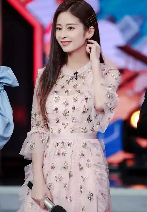 网站地图 女装 连衣裙 明星红色 > 红色连衣裙子明星 共118 件红色