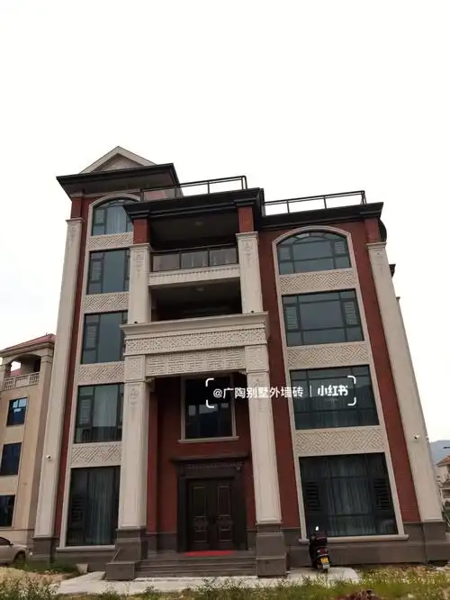 今天分享福建泉州的自建别墅,外墙装饰刚刚做好,一起来看看呗!