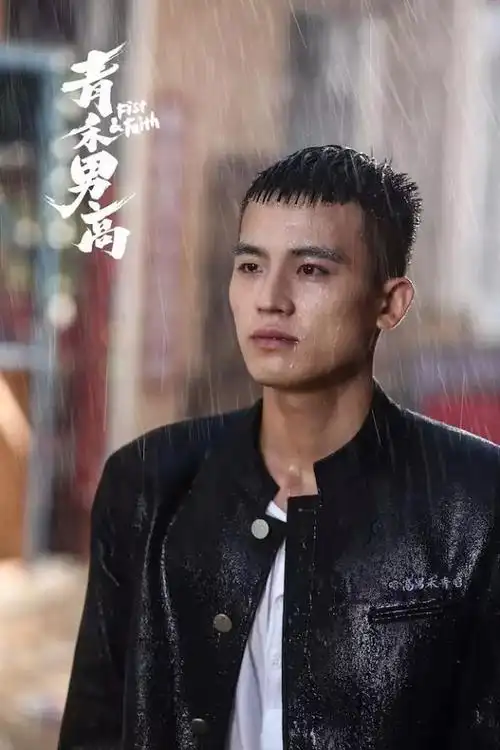 作为打戏最多的欧豪,在电影拍摄过程中,也是旧伤未愈又添新伤.