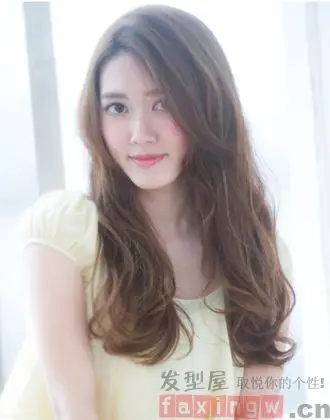 方脸女生适合的发型 轻松修颜还吸睛