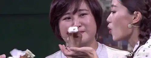 《李焕英》的前身是贾玲自己创作的一个小品,为了怀念她的妈妈,贾玲