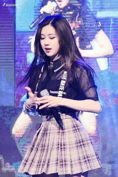 朴彩英软萌甜肉##朴彩英天生优越