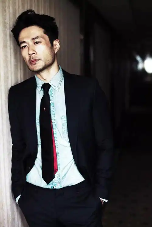 在我的真朋友里遇见谭凯他仍是艺术的囚徒