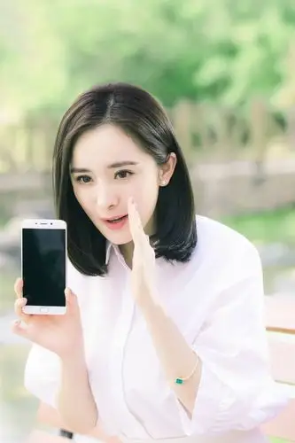 【杨幂oppo r9拍照手机代言cut】从oppo n3天生转到oppor9全新拍照