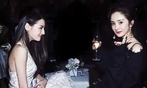 将和迪丽热巴同台,大家期待吗?