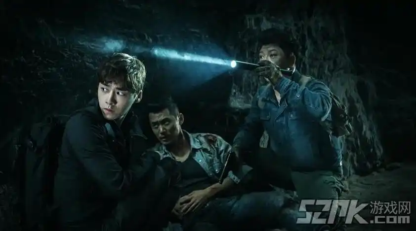 《盗墓笔记》电视剧女主海报首曝光 唐嫣版阿宁现身