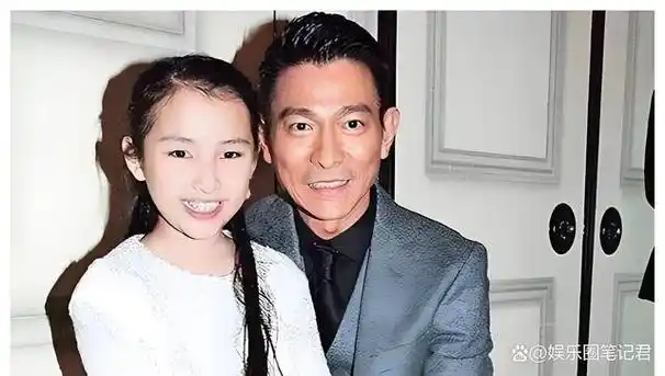 刘德华53老来得女女儿刘向蕙长相漂亮越来越像妈妈朱丽蒨