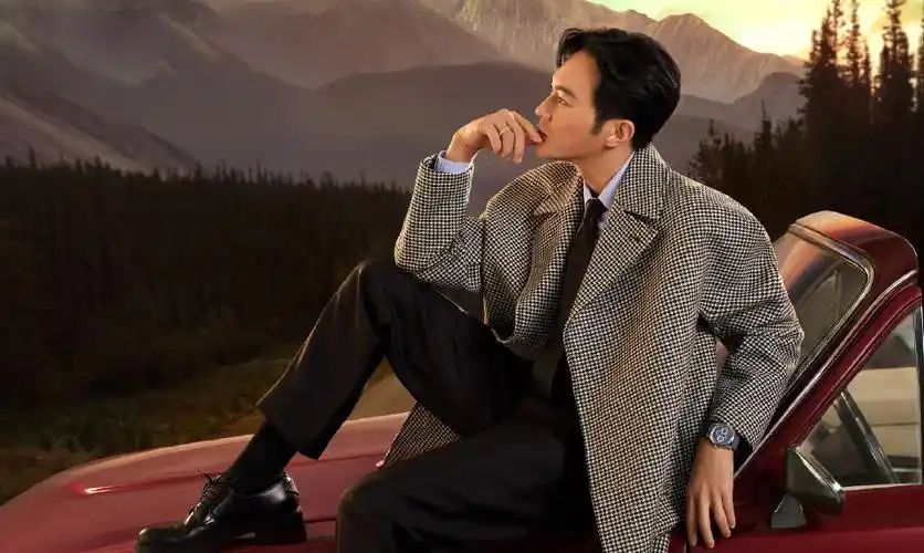 张智霖袁咏仪杂志写真图片张智霖袁咏仪芭莎珠宝写真