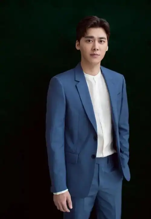 男明星西装营业合集谁是你心中的top1