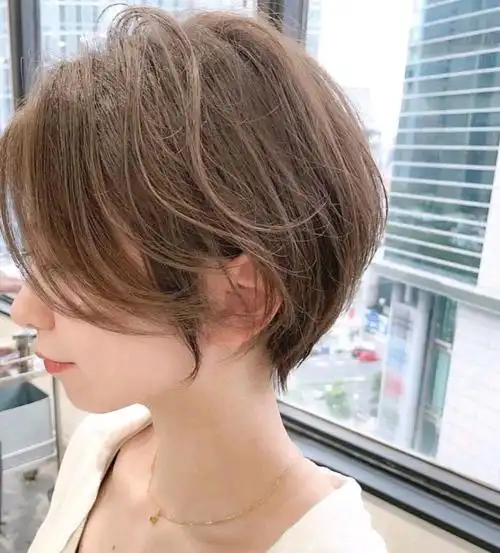 日系露耳女生短发 简约干练非常清爽_女生短发 - 美发站