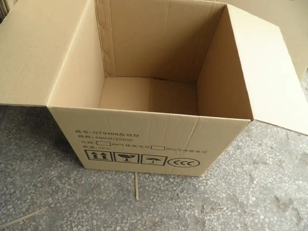 单瓦纸箱规格齐全.青岛昌瑞工业品有限公司1596300628 - 抖音