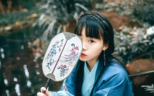 一个个栩栩如生的美女壁纸一张张唯美古风的气质图片桌面天下为你提供