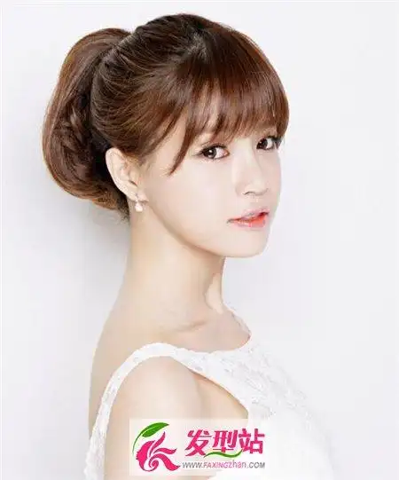 最新扎发发型 甜美范pk御姐范