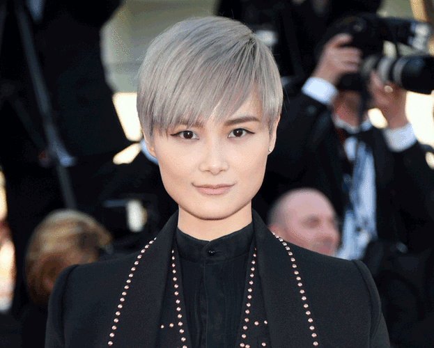 顶级缪斯李宇春,靠什么虏获观众?