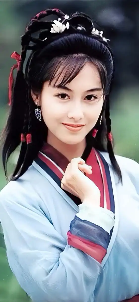 颜值巅峰时期的朱茵有多美