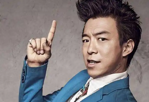 冯小刚坦言评价"中国演员",为啥说孙红雷和黄渤是演员的耻辱?