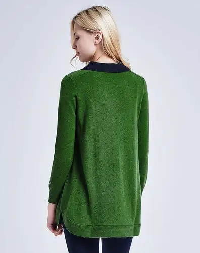 女款t恤领绿/藏青色长袖纯羊绒衫