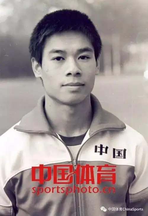历史上的今天中国体操第一人李宁出生