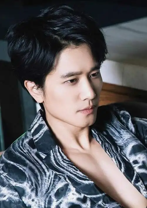 《阳光之下》:但凡彭冠英和蔡文静少一点点cp感_腾讯新闻