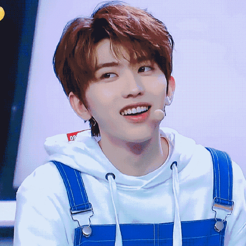 图五大早上只能看点可爱小葵醒醒神了@蔡徐坤#原创音乐人蔡徐坤#ride