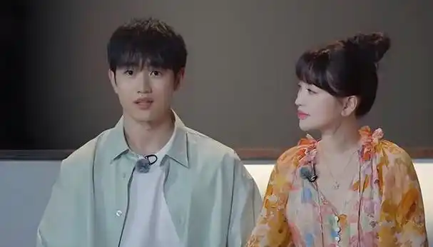 4大"老牛吃嫩草"的女星,有颜有财,最后一位看男人的眼光不行