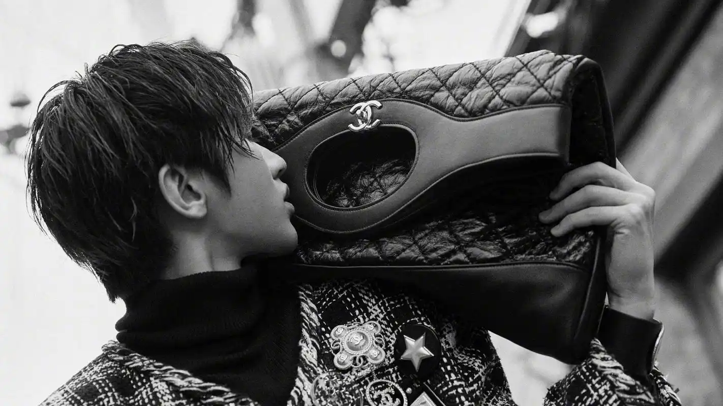 蔡徐坤杂志写真帅气图片壁纸