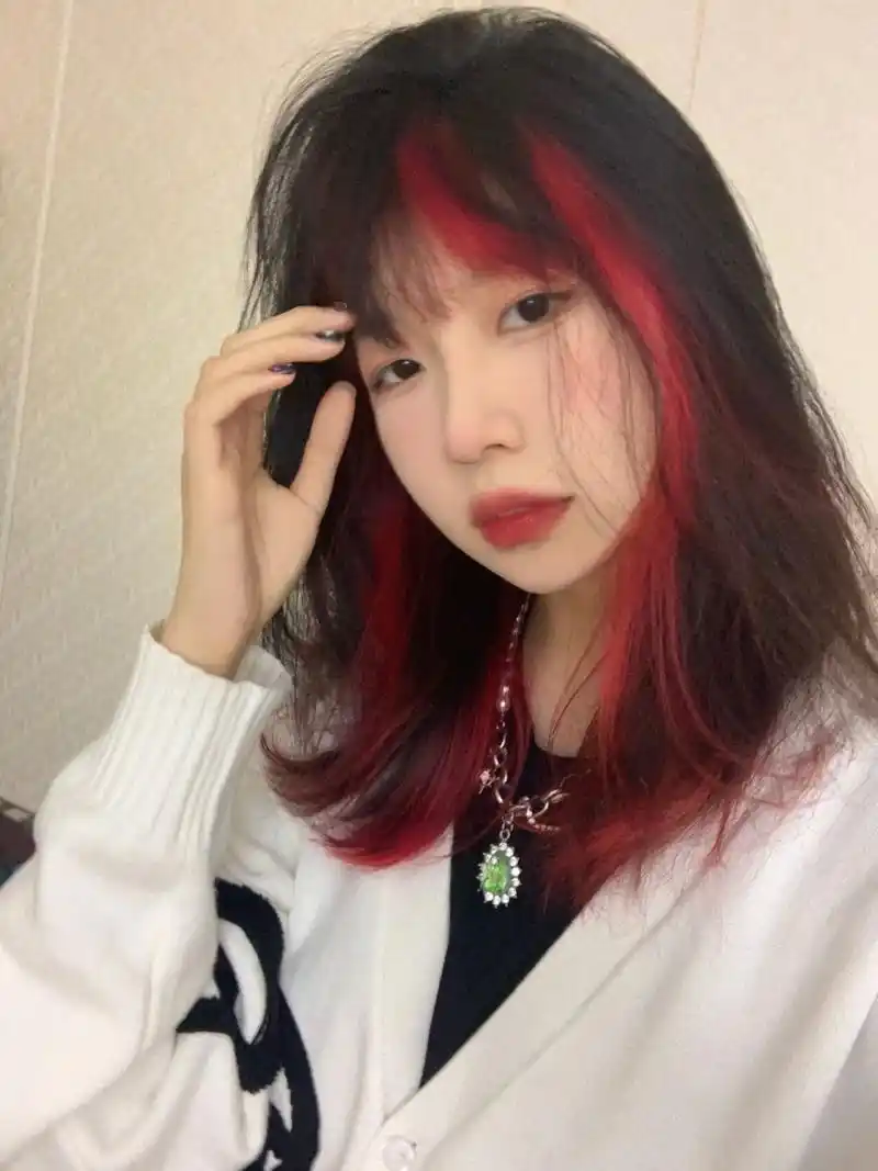 挑染造型分享|红色挑染——头发颜色分区 16615问怎么分区的姐妹