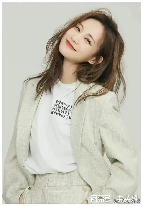 谁是内娱第一美:李一桐也太好看了吧,好素好美,青春洋溢!