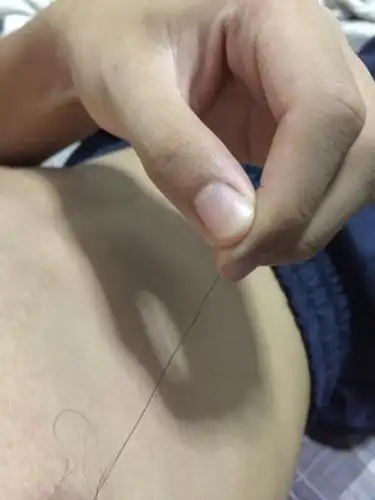 胸毛这么长正常么?