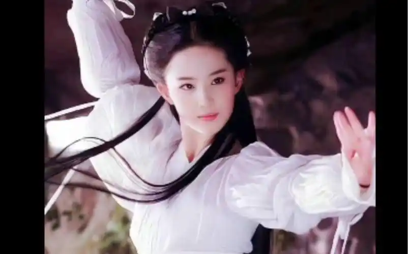 永远的小龙女 一袭白衣 衣袖纷飞 裙摆轻动【刘亦菲】